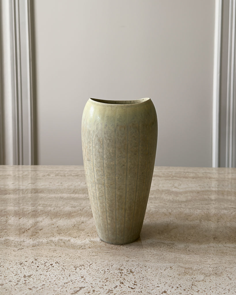 Gunnar Nylund vase