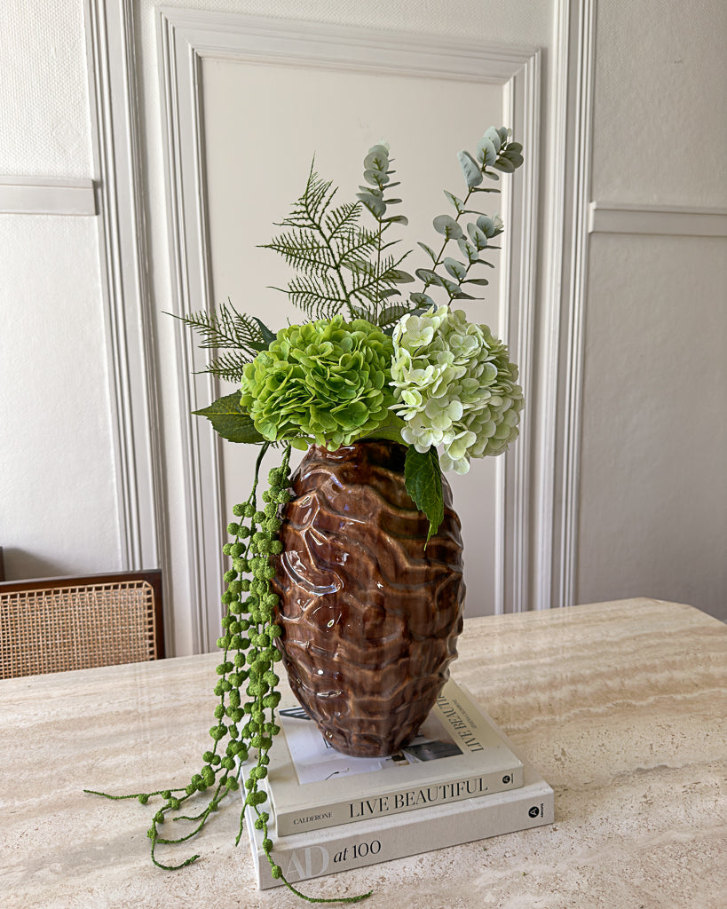 Wave vase Brown